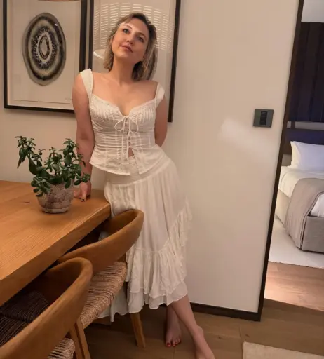 Image 10695959 from Taylor Tomlinson