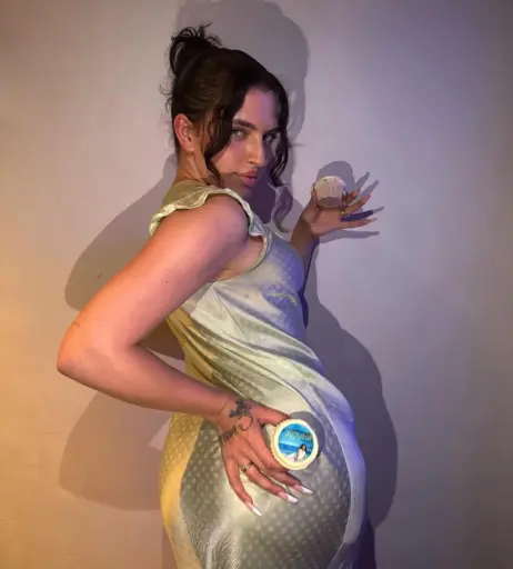 Image 10695797 from Mae Muller