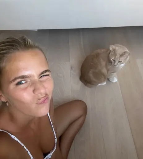 Image 10683695 from Lies Zhara (Dutch Influencer)