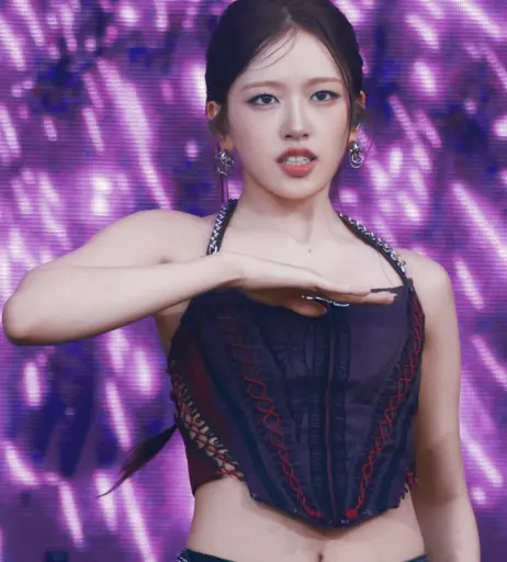 Image 10682796 from An Yujin 안유진 | YUJIN