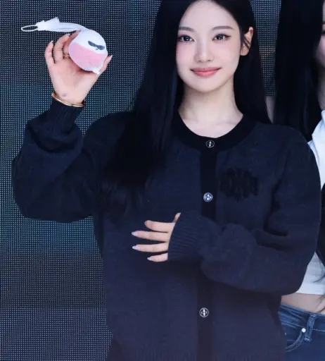 Image 10682369 from Ningning (æspa / aespa)