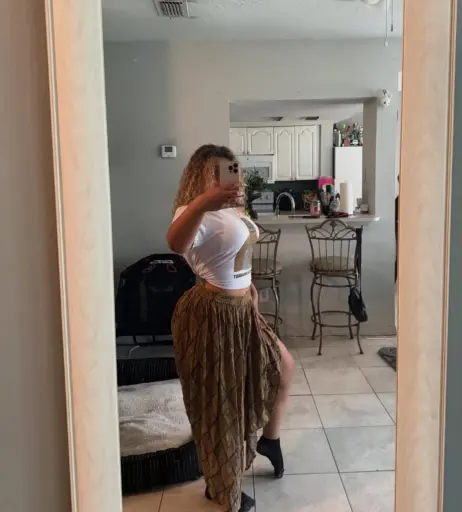 Image 10598071 from JustYeliz