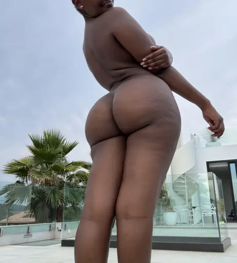 Image 10597154 from Isimbi  / Isimbi Yvonne