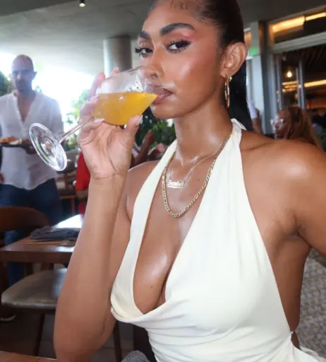 Image 10599971 from Jasmine Chola | Jasmine Blandford