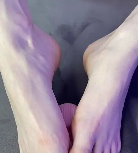 Image 1047159 from Amouranth