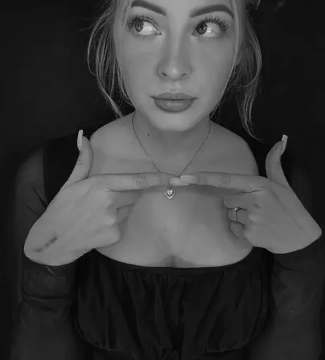 Image 1035672 from ASMR Janina