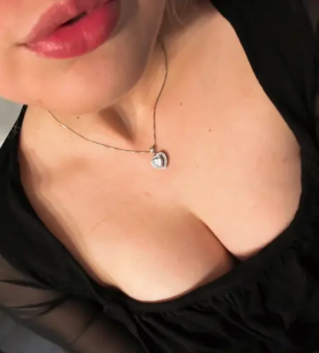 Image 1035281 from ASMR Janina