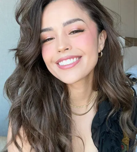 Image 1034827 from Valkyrae