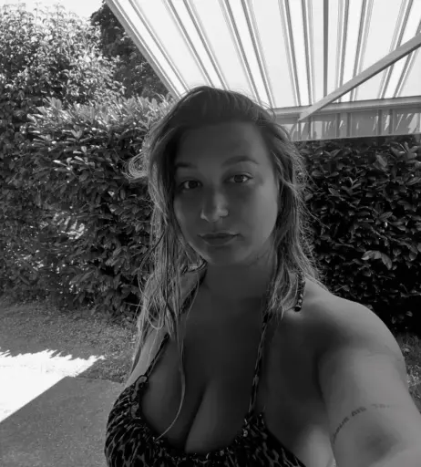 Image 10341474 from Apoline Perret