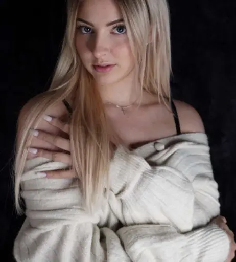 Image 1031828 from ASMR Janina
