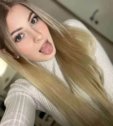 Image 1031536 from ASMR Janina