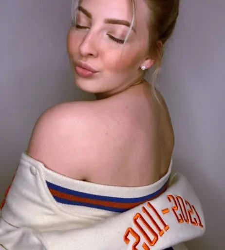 Image 1031497 from ASMR Janina
