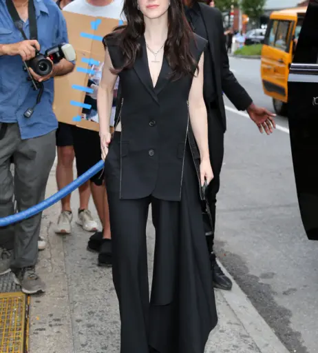 Image 10311906 from Rachel Brosnahan (Marvelous Mrs. Maisel)