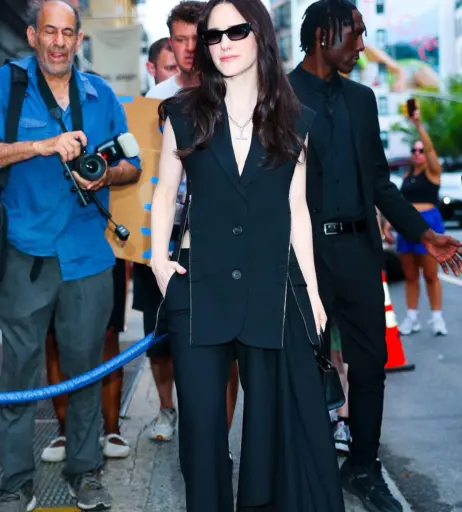 Image 10311897 from Rachel Brosnahan (Marvelous Mrs. Maisel)