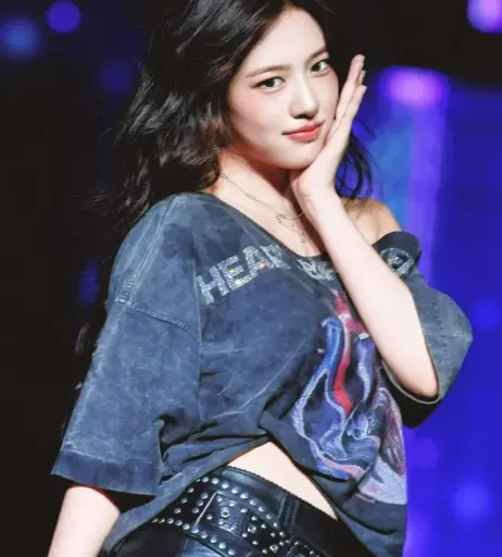 Image 10311540 from An Yujin 안유진 | (An) IVE