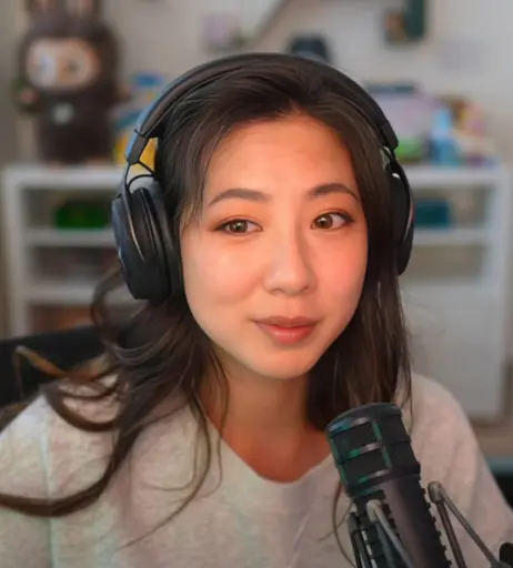 Image 10310630 from Fuslie (Leslie)