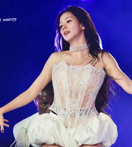 Image 10312396 from Jisoo  || - BLΛƆKPIИK ( BLACKPINK )