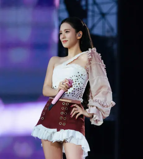 Image 10312343 from Jisoo  || - BLΛƆKPIИK ( BLACKPINK )