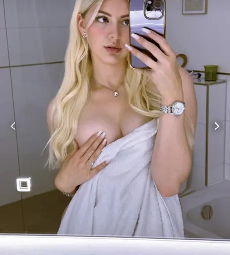 Image 1032985 from ASMR Janina