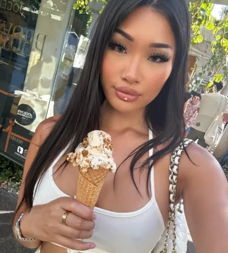 Image 10329390 from Martina Chen