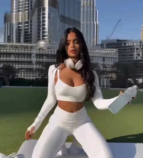 Image 10334993 from Aneeqa Farid