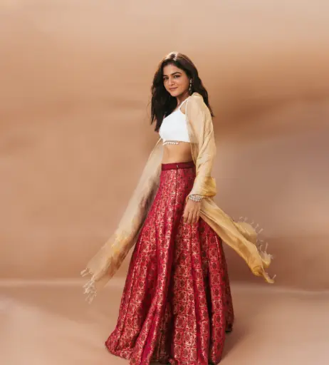 Image 10337802 from Wamiqa Gabbi