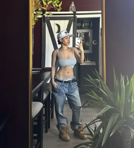 Image 10331377 from Aaliyeezy