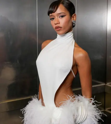 Image 10332972 from Taylor Russell