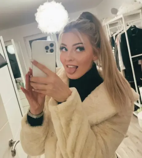 Image 1026127 from ASMR Janina