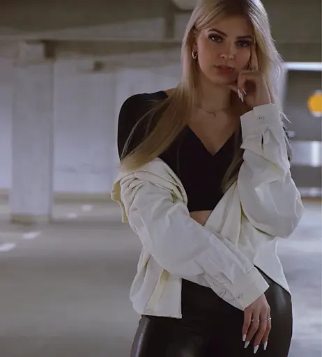 Image 1024215 from ASMR Janina