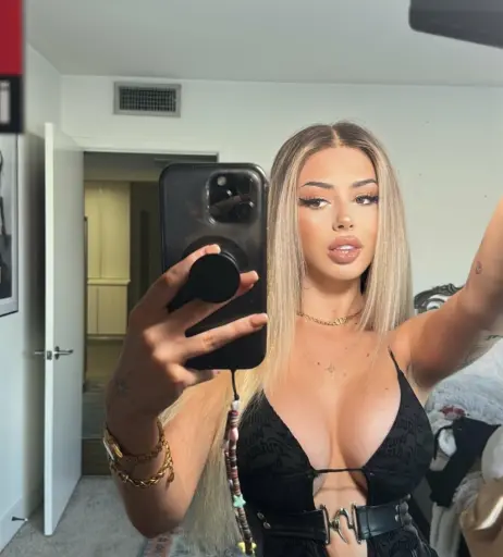 Image 10204673 from @epixemily (Emily Rose)