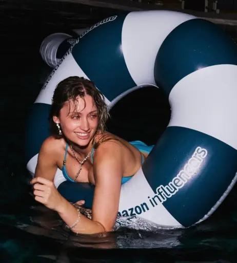 Image 10168682 from Sophie Morelli