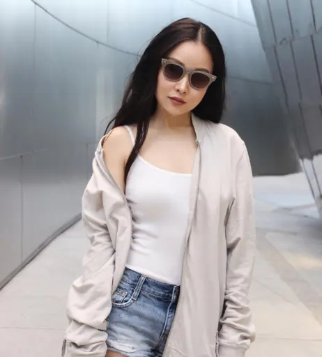 Image 10165776 from Charlet Chung