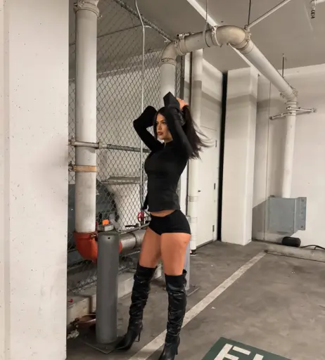 Image 10170538 from Luvstruck