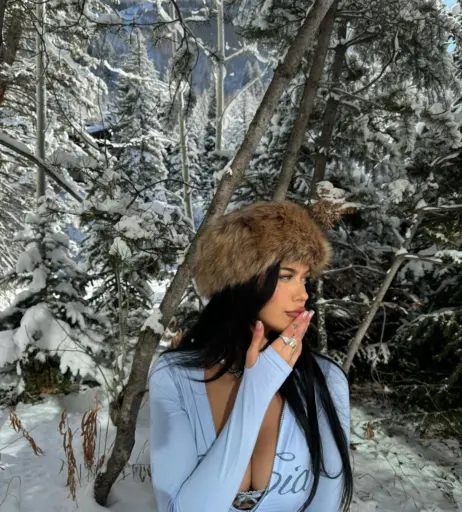 Image 10170382 from Luvstruck