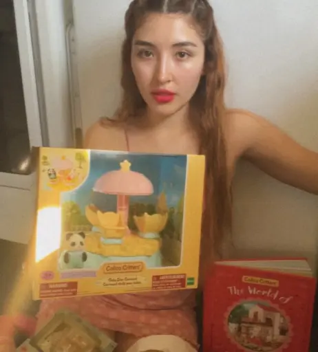 Image 10172759 from Sylvia Mari-Claire