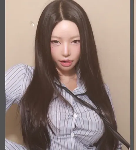 Image 10143681 from h___rvn | rvn1015 | 동그란 | Dongeuran