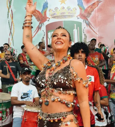 Image 10125307 from Paolla Oliveira