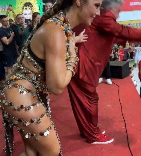 Image 10125306 from Paolla Oliveira