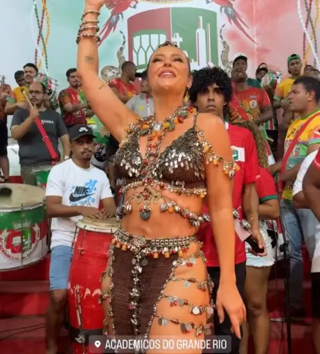 Image 10125309 from Paolla Oliveira