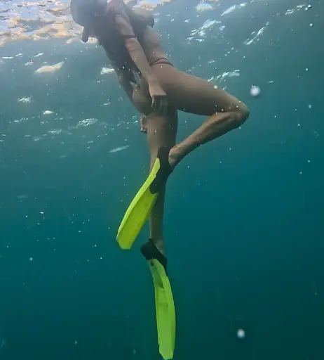 Image 10134227 from Deborah Secco