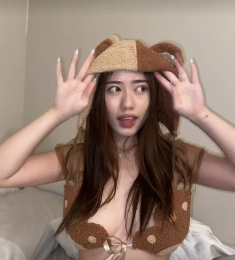 Image 10139463 from Celia Tran / @celia.b.tran