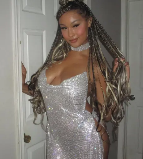 Image 10100672 from Veondre