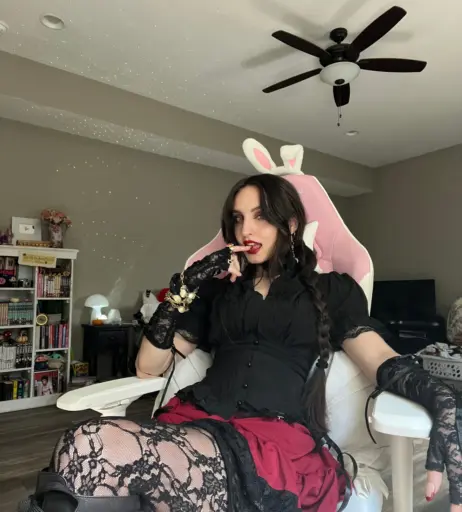 Image 10197896 from beebee ASMR