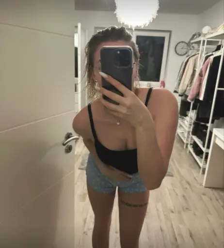 Image 1019683 from ASMR Janina