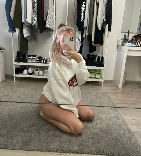 Image 1019080 from ASMR Janina