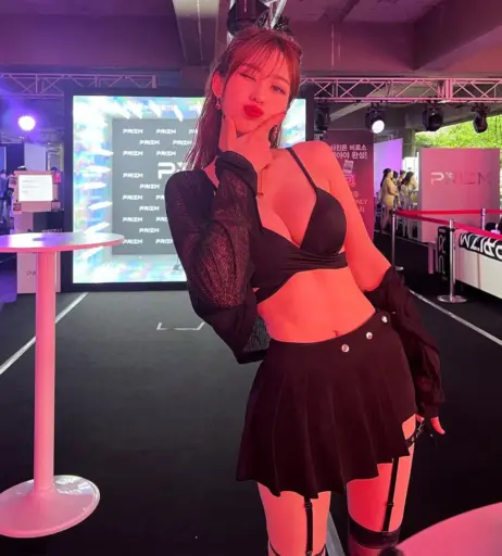 Image 10183687 from woohyeon | KimWooHye0n