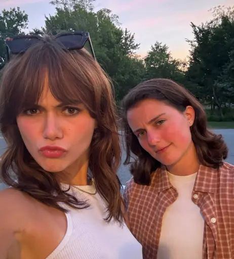 Image 10078096 from Emilia Jones