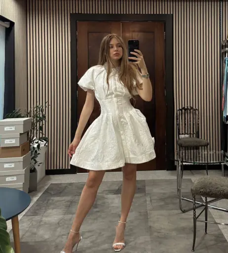 Image 10071859 from Xenia Tchoumi