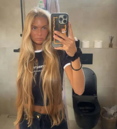 Image 10071675 from Lies Zhara (Dutch Influencer)